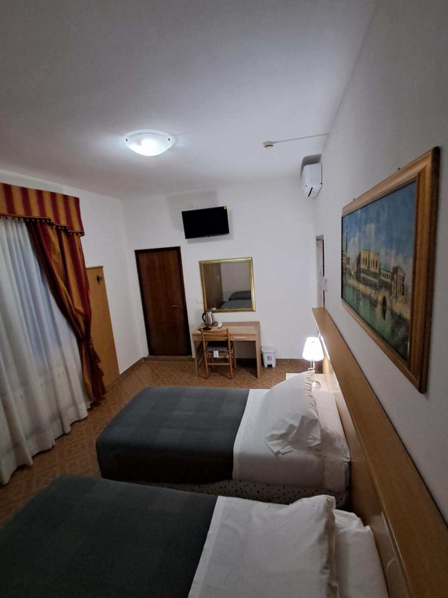 Hotel Tito 2 3*