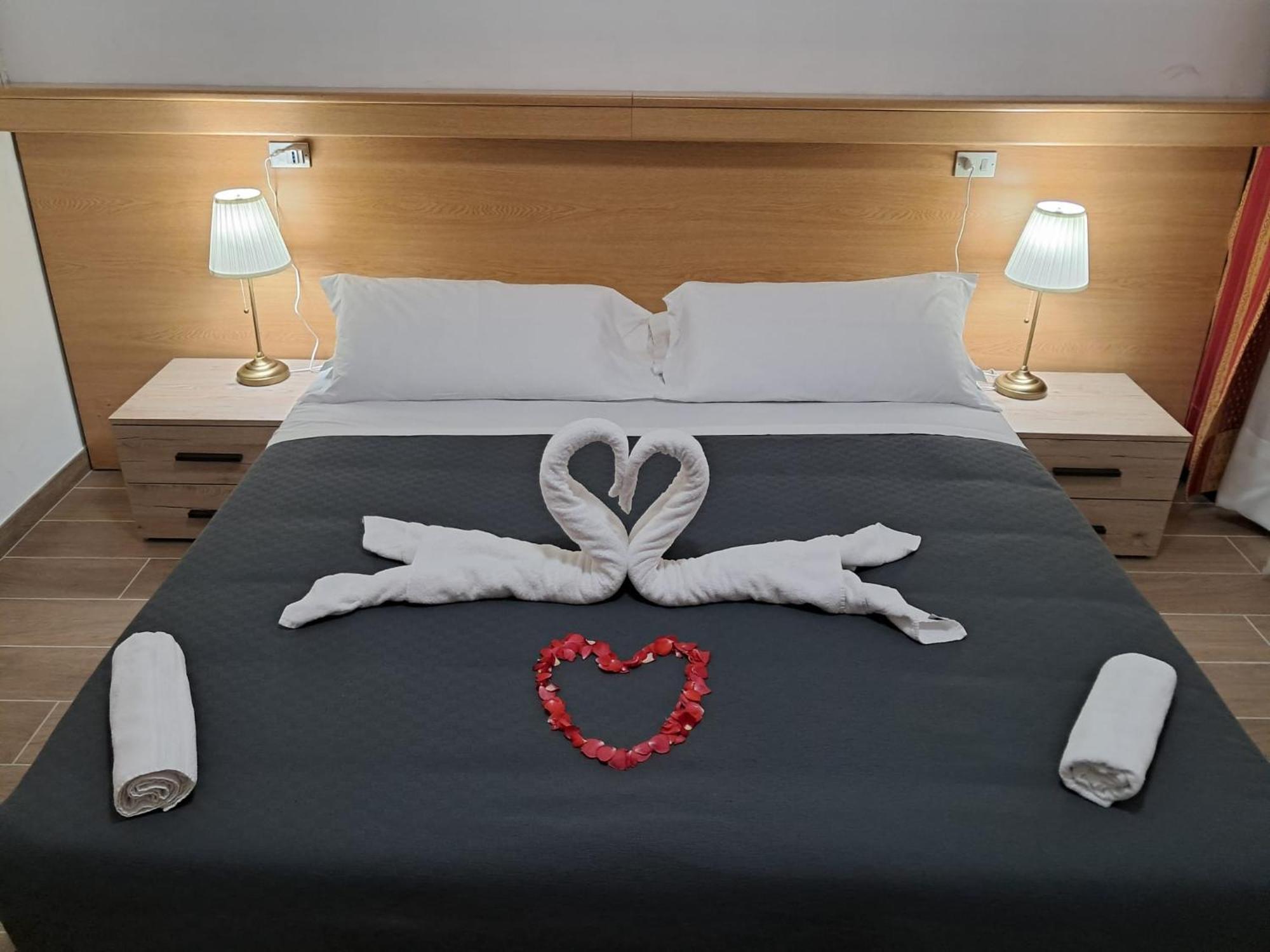 Tito 2 Hotel 3*